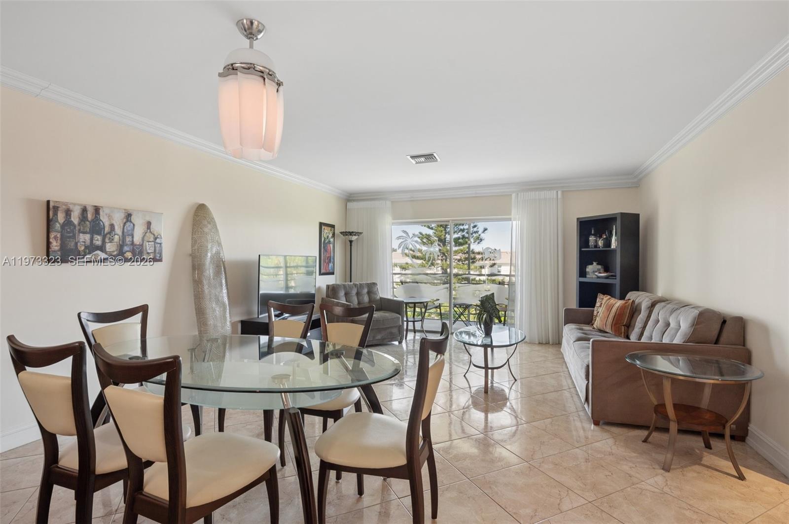 See details 303 2 / 2 899 sq. ft. $ 2026-02-27 0 Photo