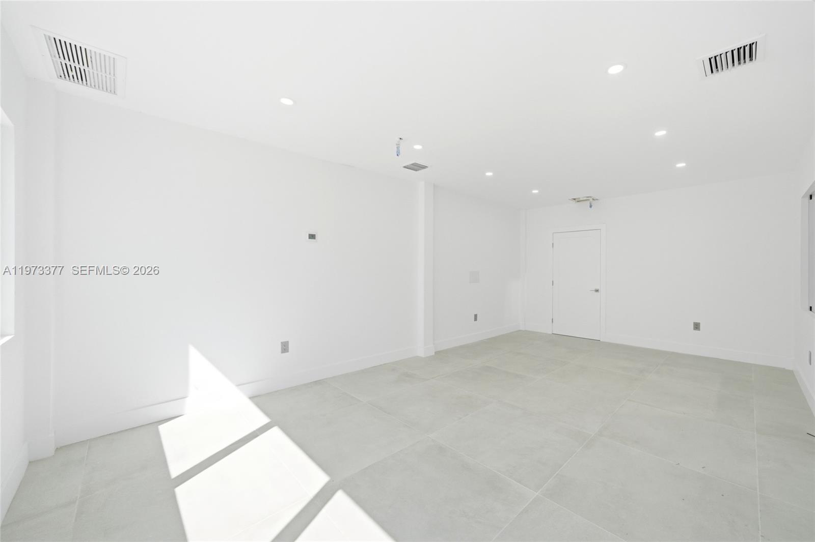 119  /   sq. ft. $ 2026-02-27 0 foto