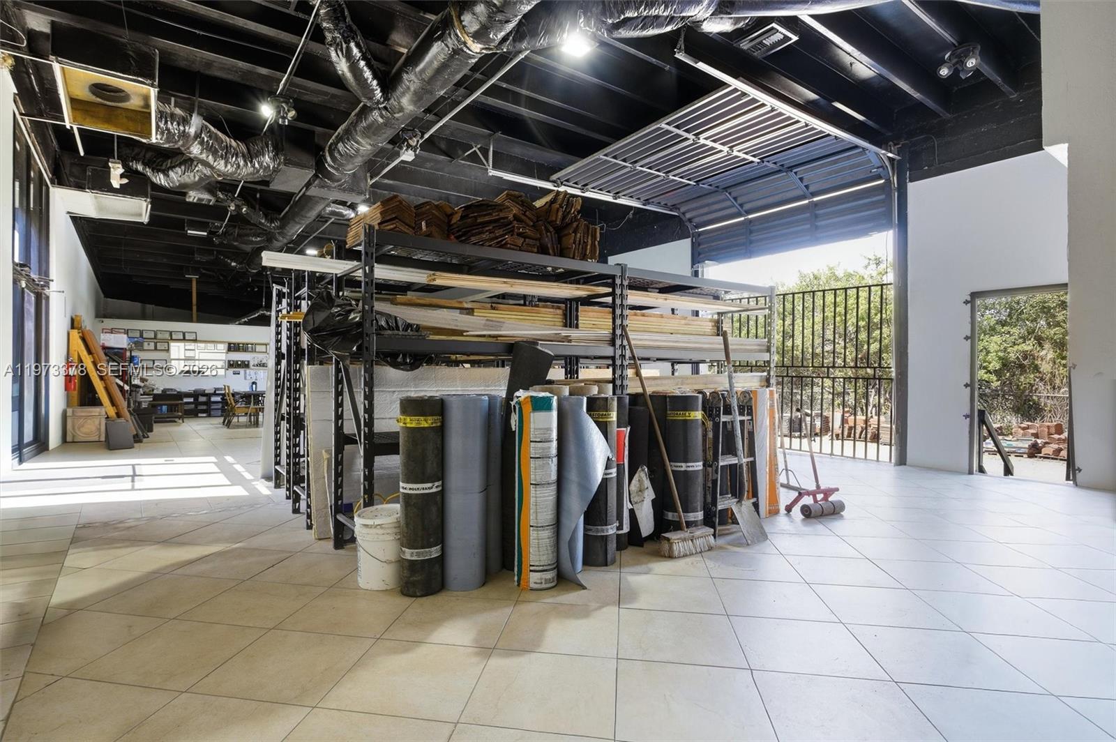   /   кв.футов $ 2026-02-27 0 Фото