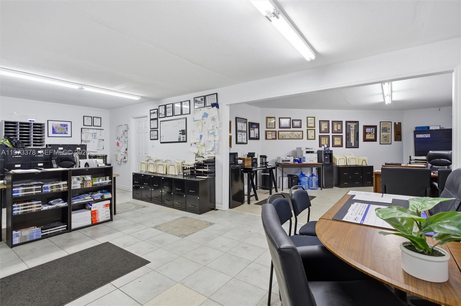   /   кв.футов $ 2026-02-27 0 Фото