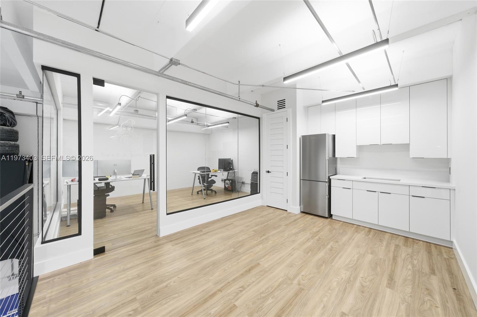 4A  /   sq. ft. $ 2026-02-27 0 foto