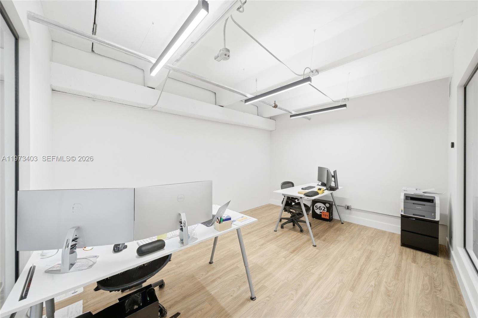 4A  /   sq. ft. $ 2026-02-27 0 foto