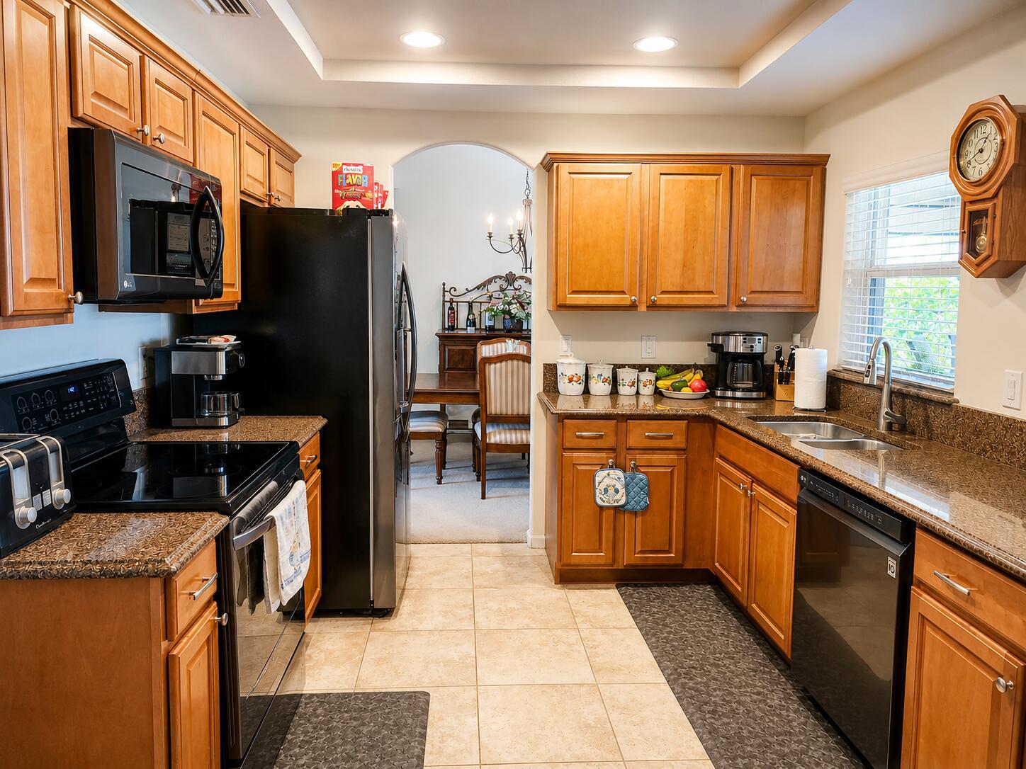 Ver detalles 542 4 / 2 1796 sq. ft. $ 2026-05-26 0 foto
