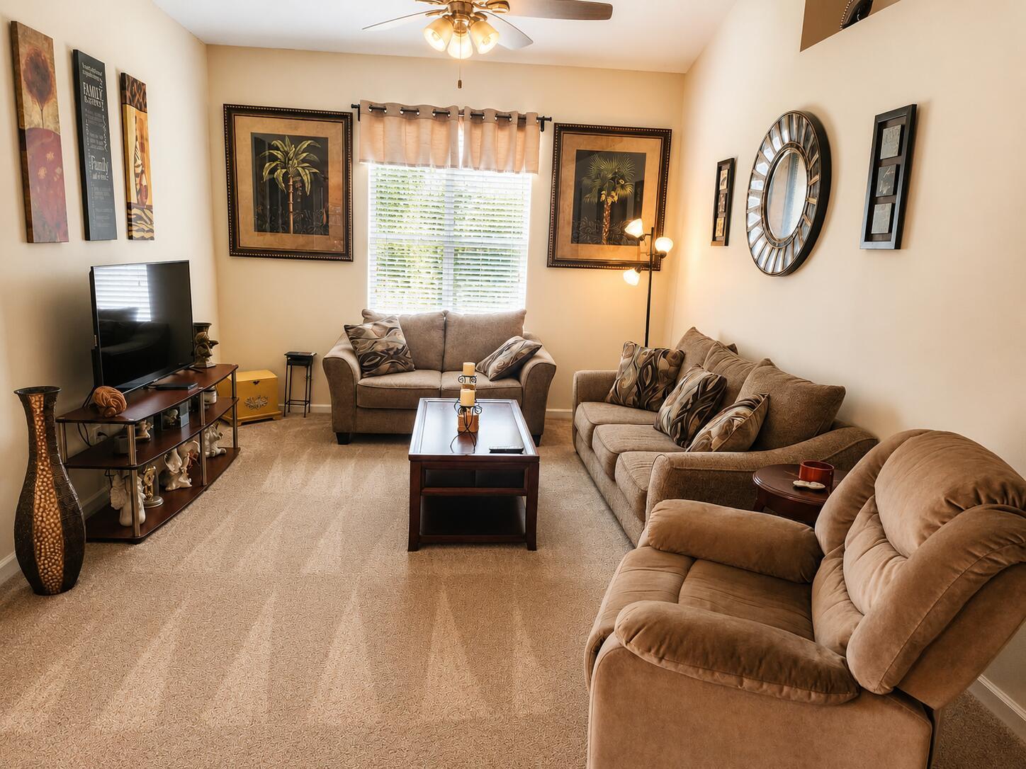 Ver detalles 542 4 / 2 1796 sq. ft. $ 2026-05-26 0 foto