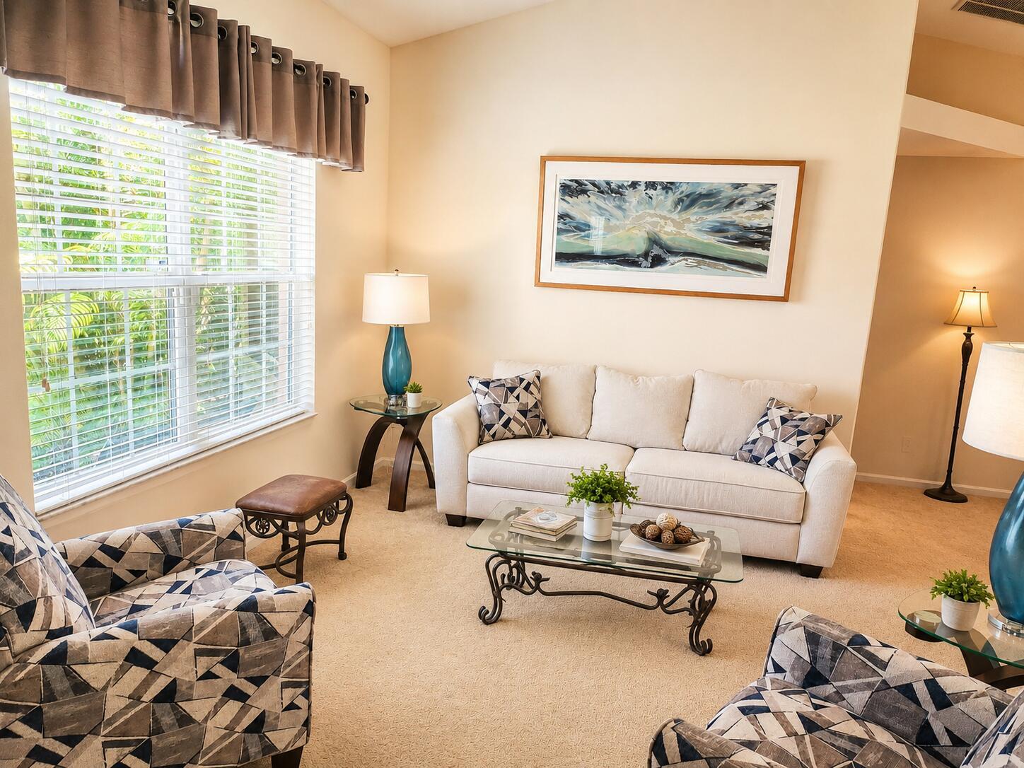 Ver detalles 542 4 / 2 1796 sq. ft. $ 2026-05-26 0 foto