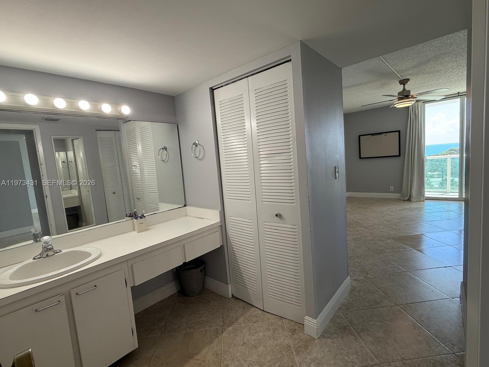 See details 610 1 / 2 991 sq. ft. $ 2026-02-27 0 Photo