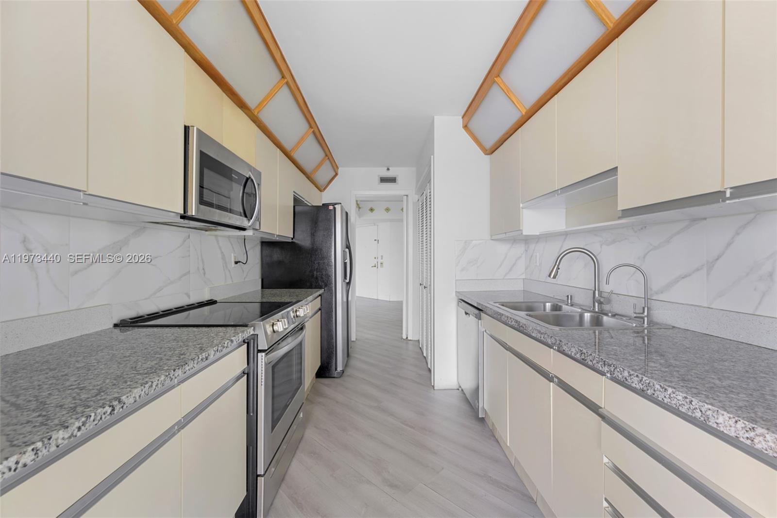 Photo of 19355 Turnberry Way  #15G, Aventura, Florida, 33180 - 