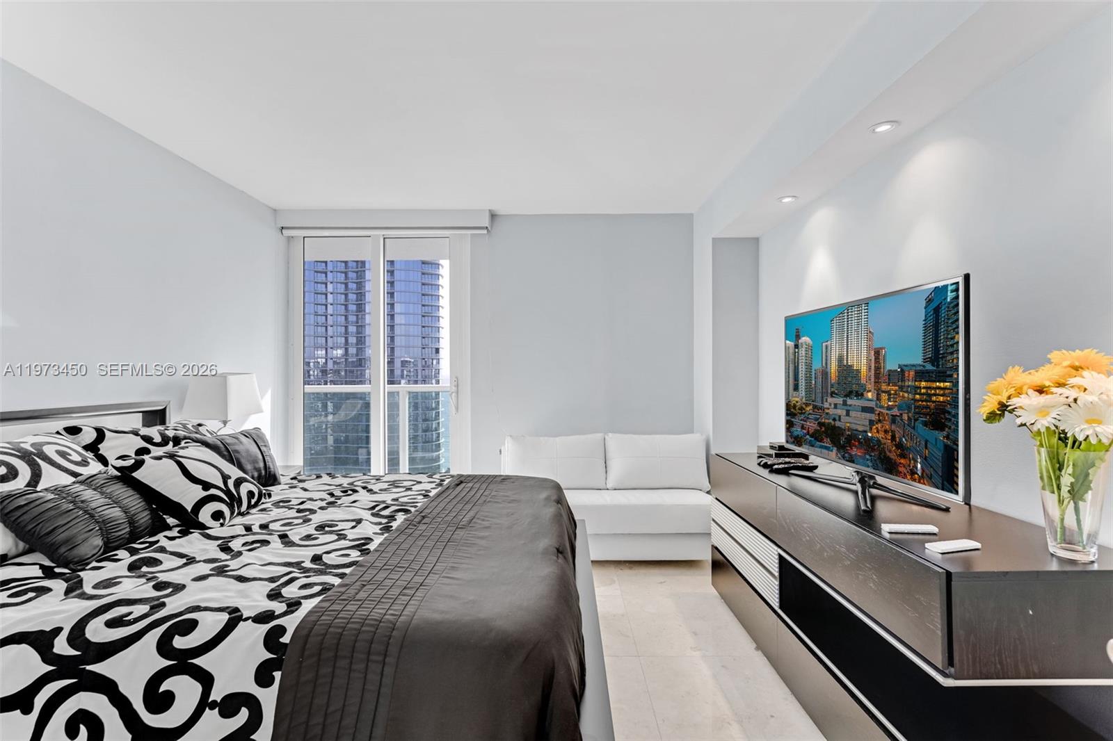 2007 2 / 2 1357 кв.футов $ 2026-02-27 0 Фото