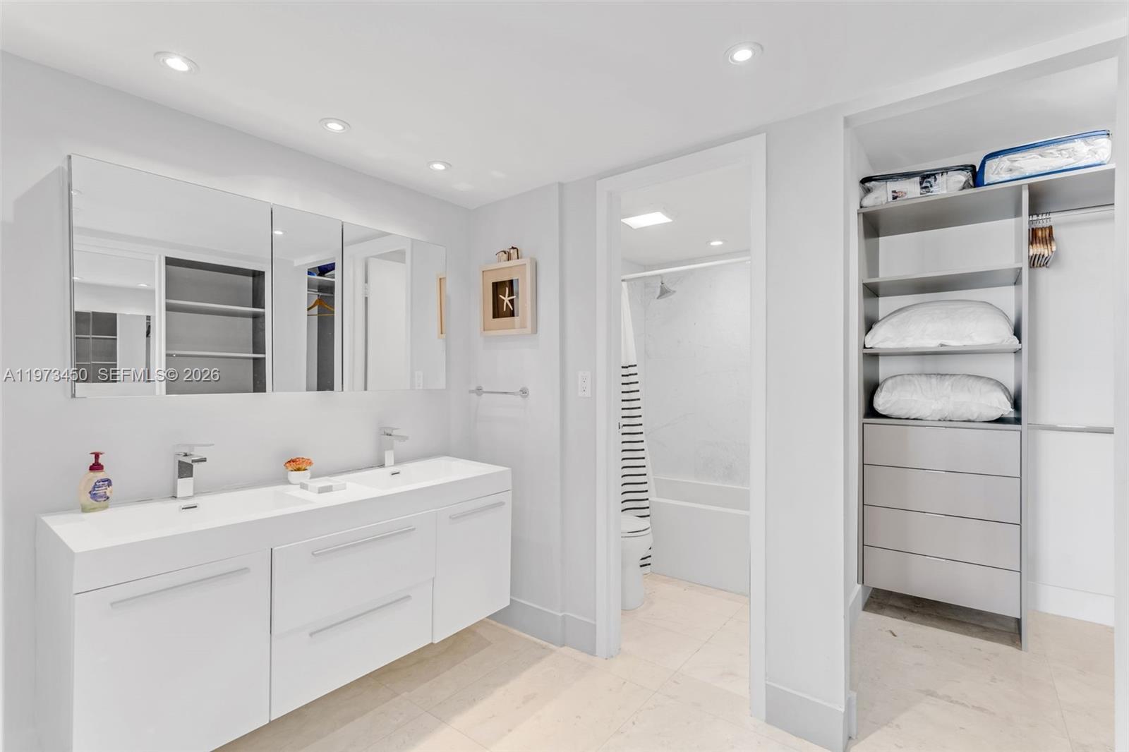 2007 2 / 2 1357 кв.футов $ 2026-02-27 0 Фото