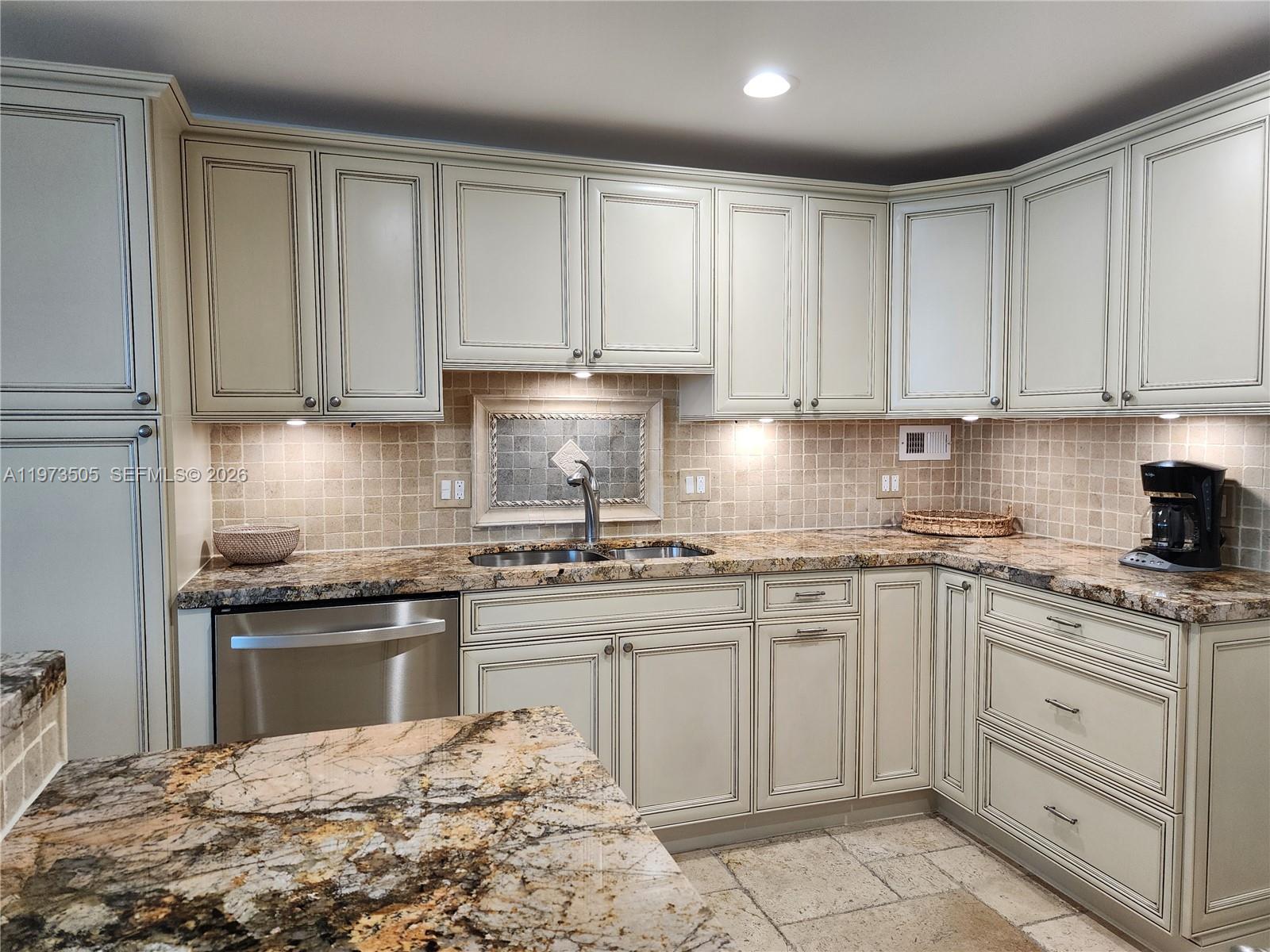 Photo of 3505 Ocean Dr  #708, Hollywood, Florida, 33019 - 