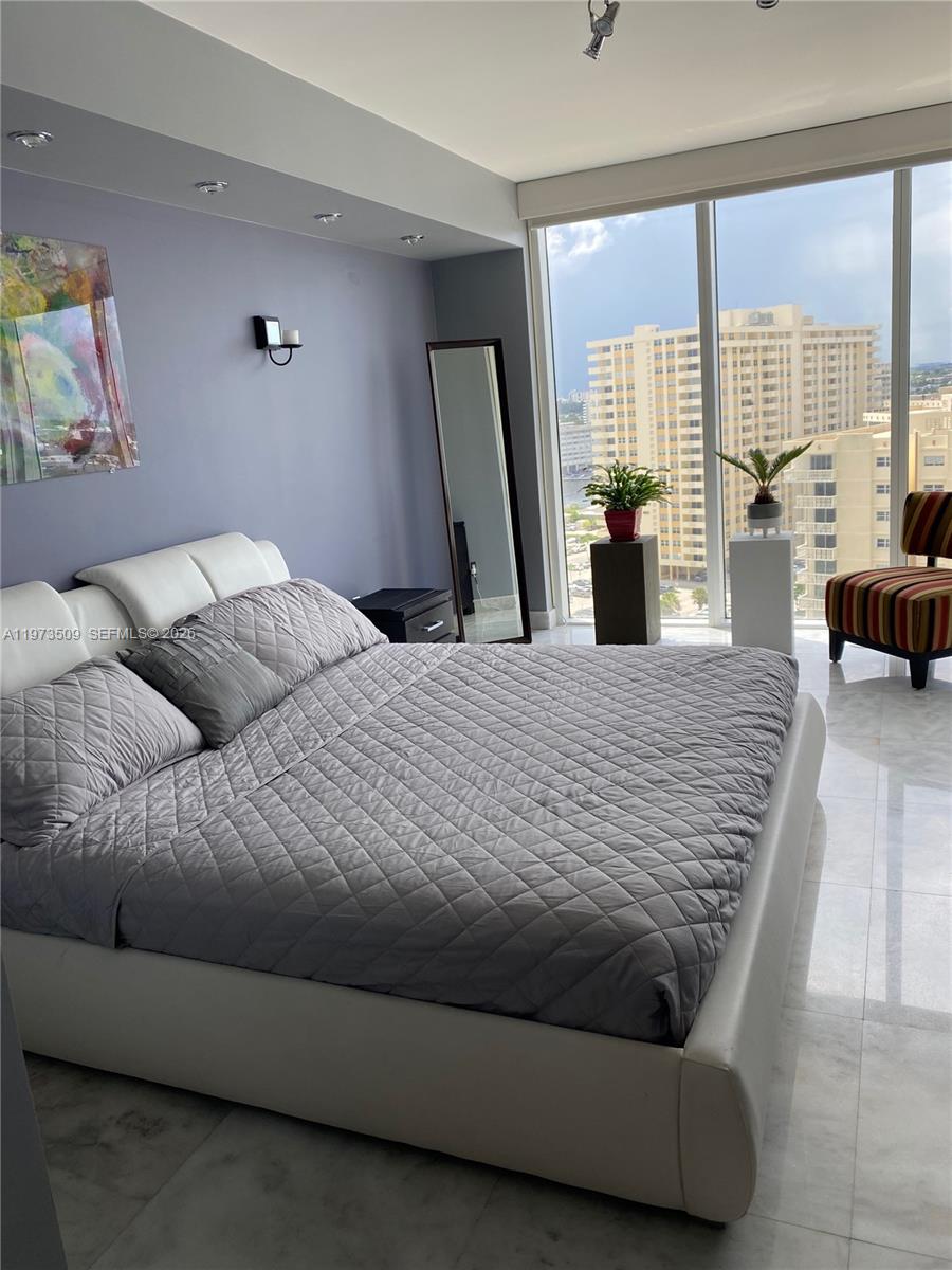 1408 3 / 3 1571 sq. ft. $ 2026-05-06 0 foto