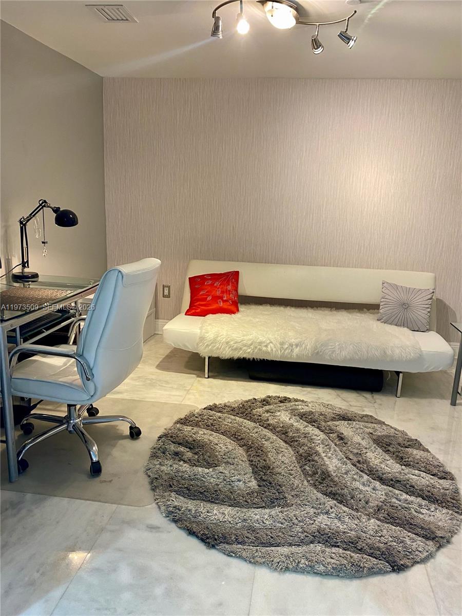 1408 3 / 3 1571 sq. ft. $ 2026-05-06 0 foto
