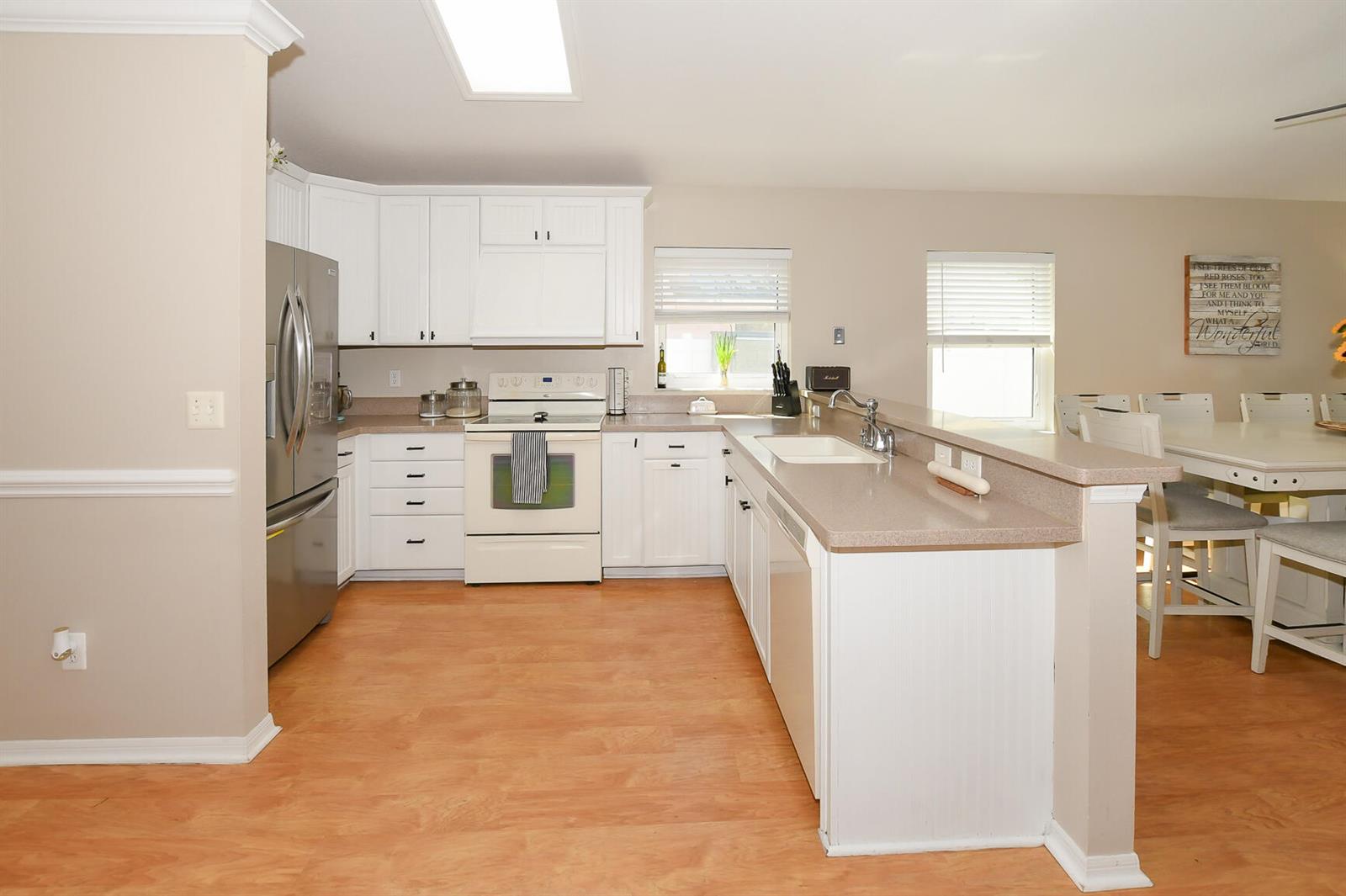 Ver detalles 8209 3 / 2 1442 sq. ft. $ 2026-06-13 0 foto
