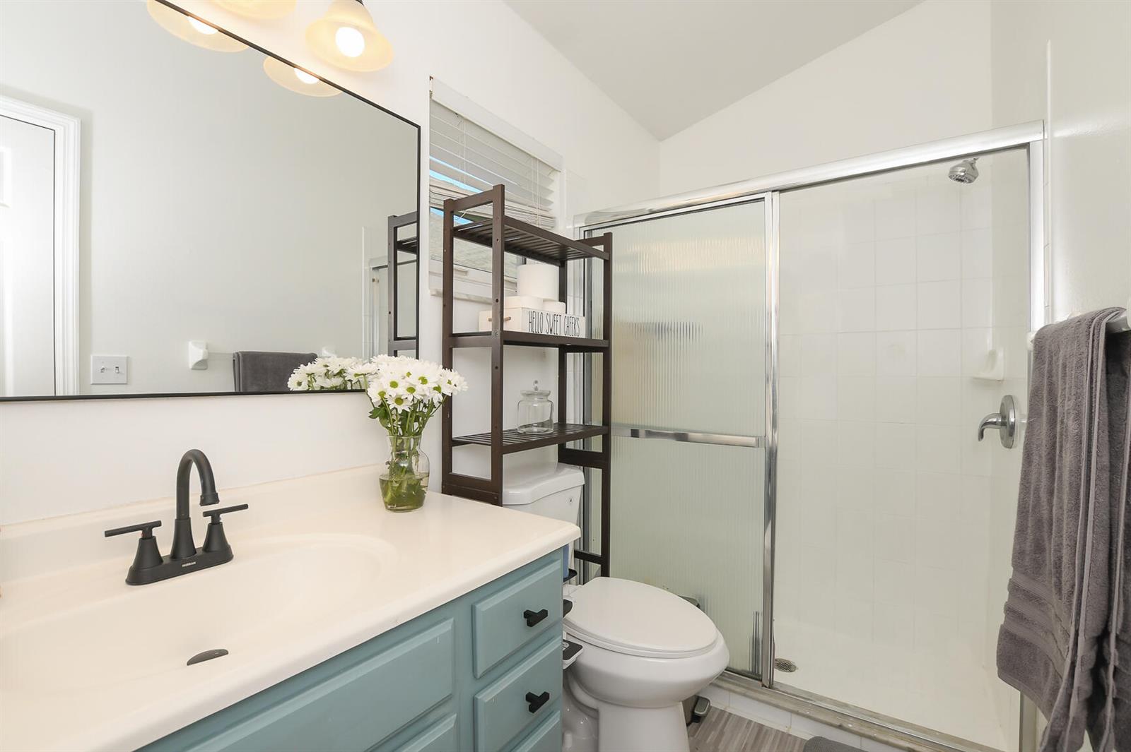 Ver detalles 8209 3 / 2 1442 sq. ft. $ 2026-06-13 0 foto