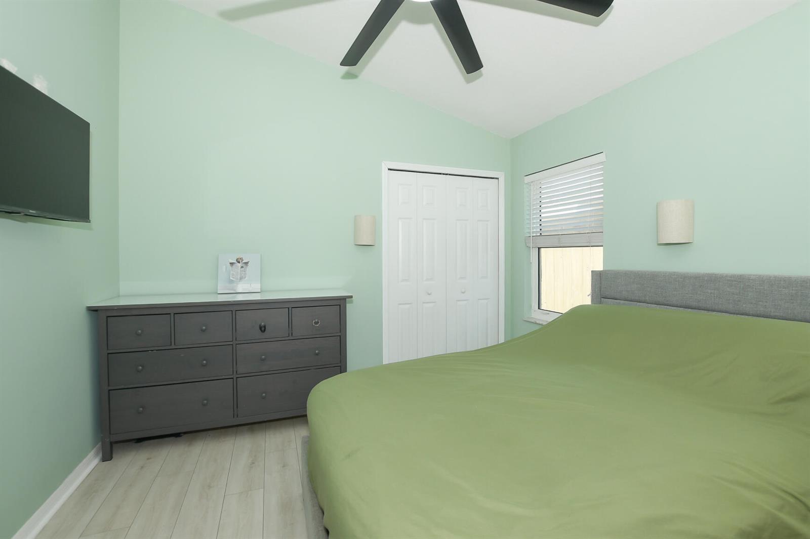 Ver detalles 8209 3 / 2 1442 sq. ft. $ 2026-06-13 0 foto