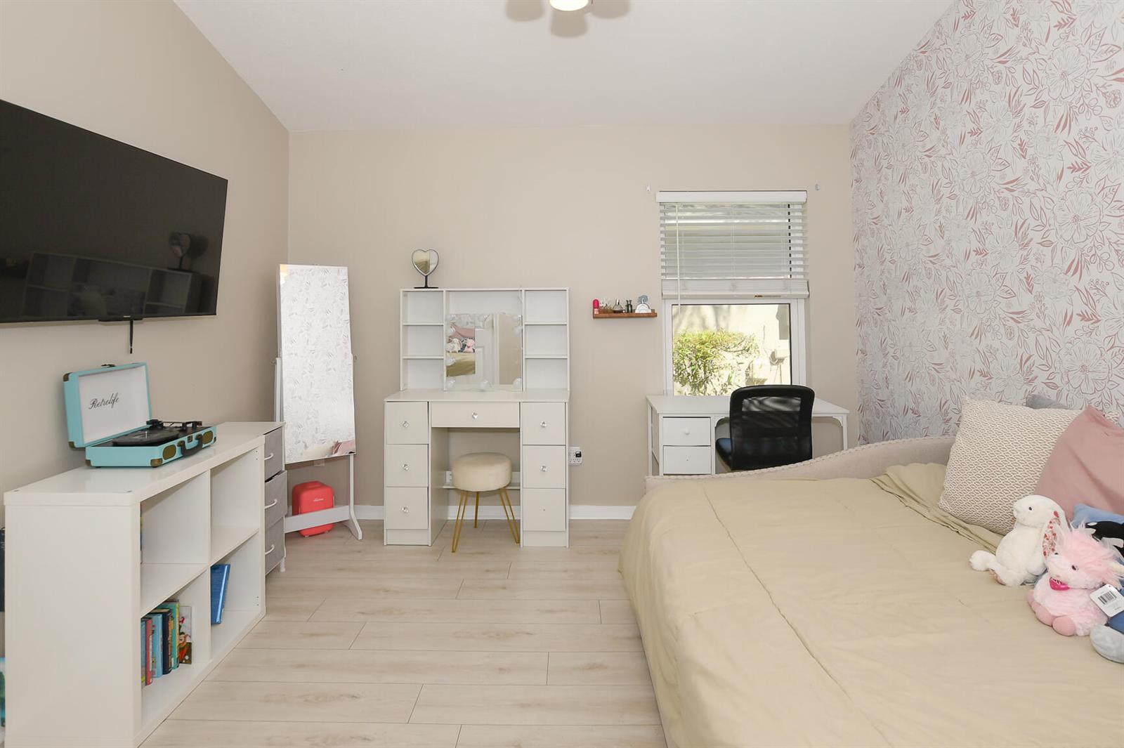 Ver detalles 8209 3 / 2 1442 sq. ft. $ 2026-06-13 0 foto