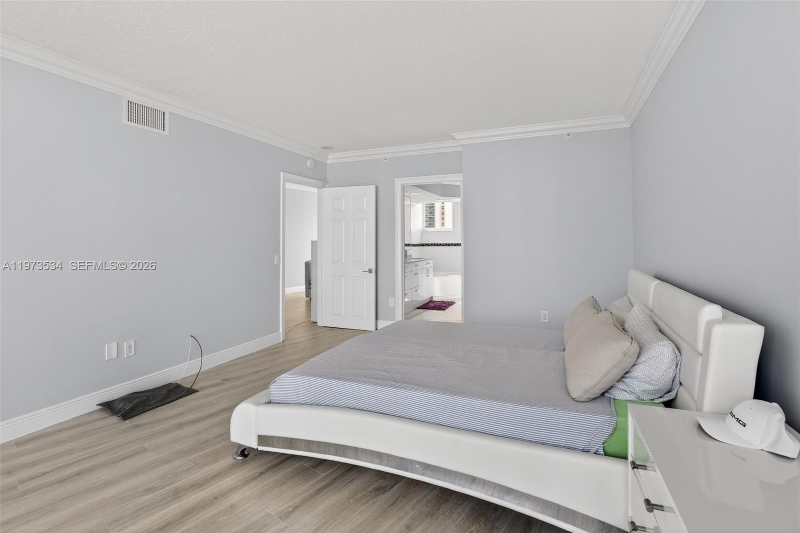 Photo of 3370 Hidden Bay Dr #1501, Aventura, Florida, 33180 -