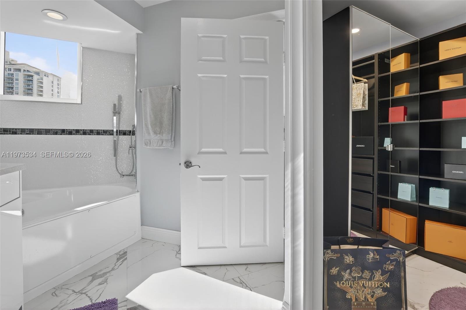 Photo of 3370 Hidden Bay Dr #1501, Aventura, Florida, 33180 -