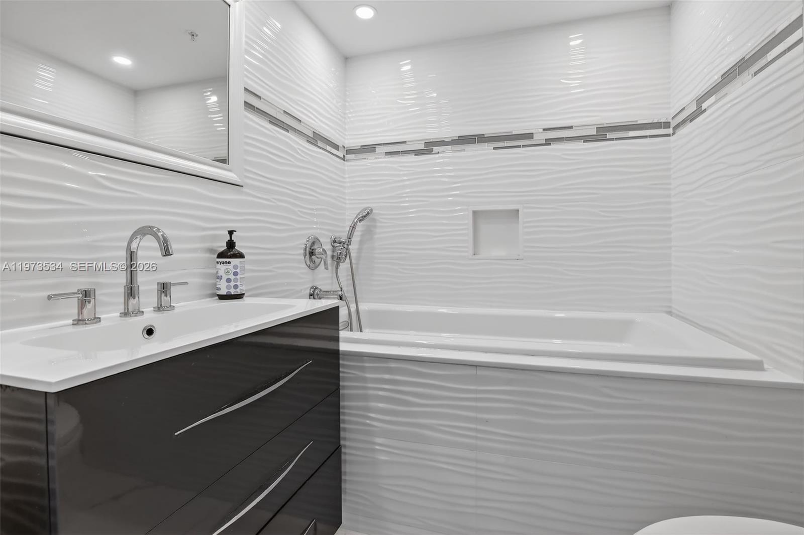 Photo of 3370 Hidden Bay Dr #1501, Aventura, Florida, 33180 -