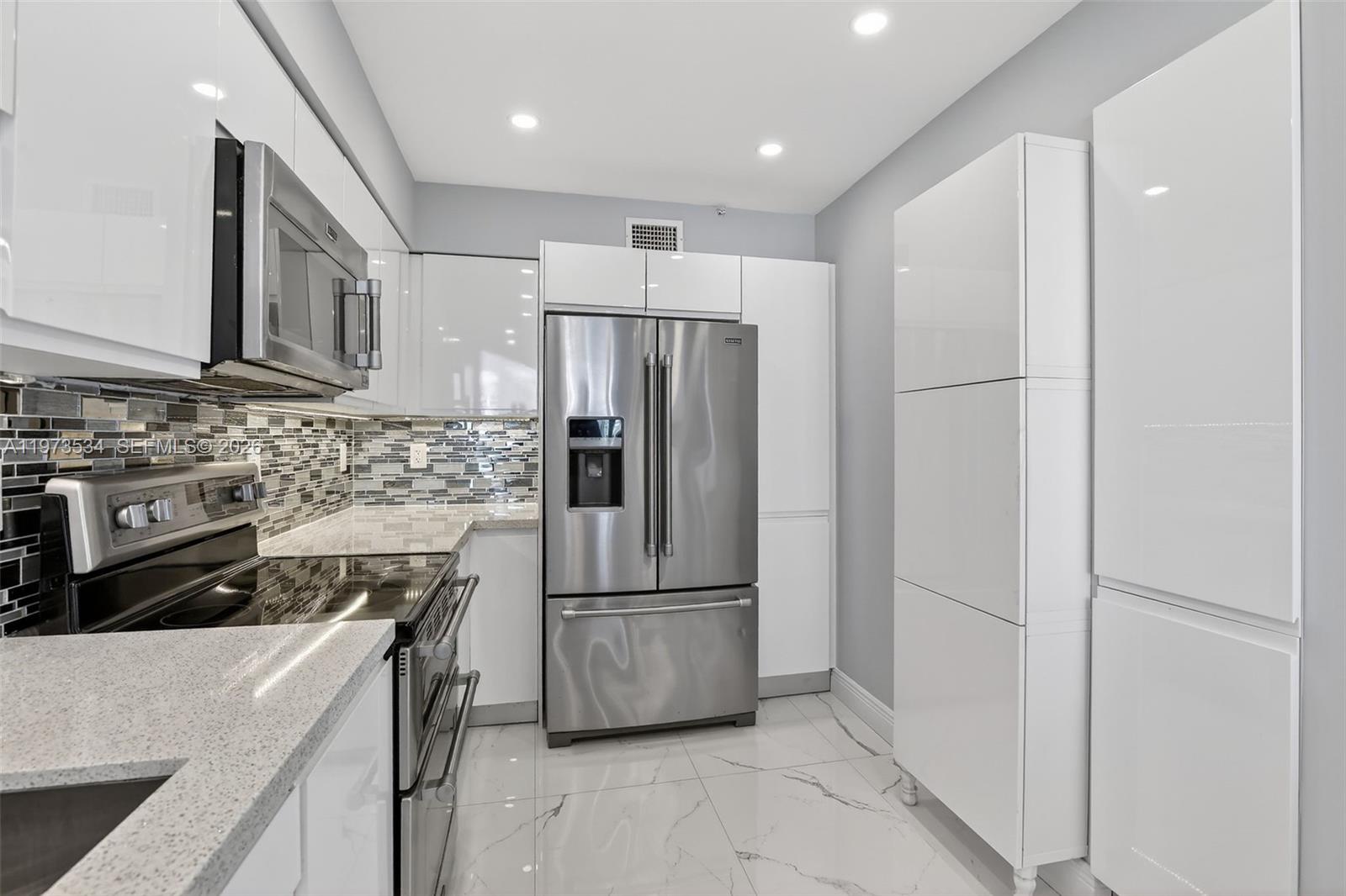 Photo of 3370 Hidden Bay Dr #1501, Aventura, Florida, 33180 -