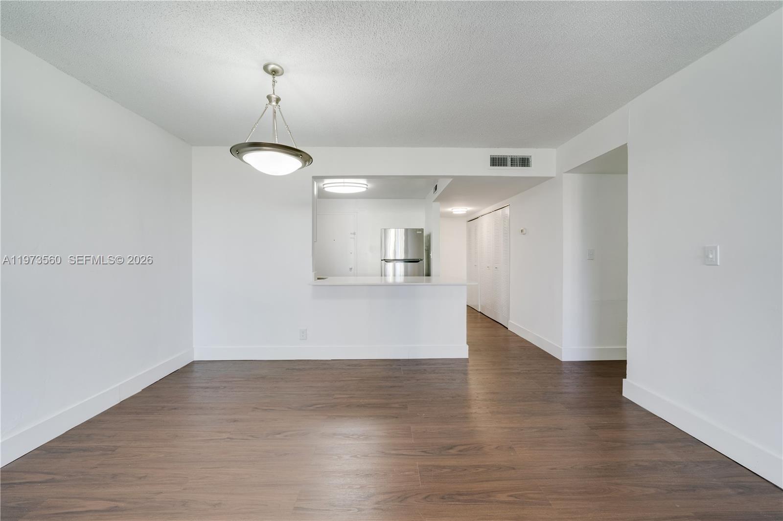 Ver detalles / sq. ft. $ 2026-02-27 0 foto