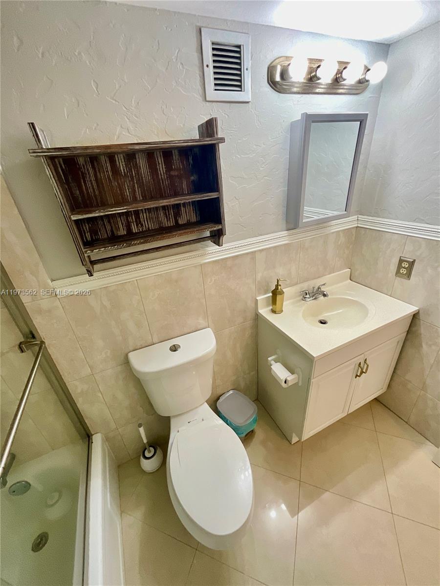 Photo of 851 Three Islands Blvd #206, Hallandale Beach, Florida, 33009 -