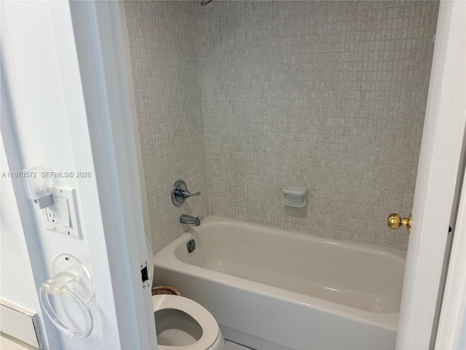 217 2 / 3 1521 sq. ft. $ 2026-02-27 0 Photo
