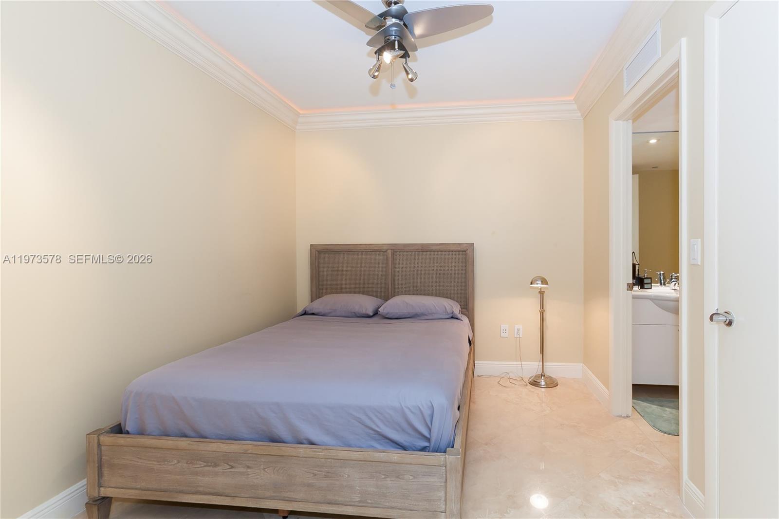 3803 3 / 3 1841 sq. ft. $ 2026-02-27 0 foto
