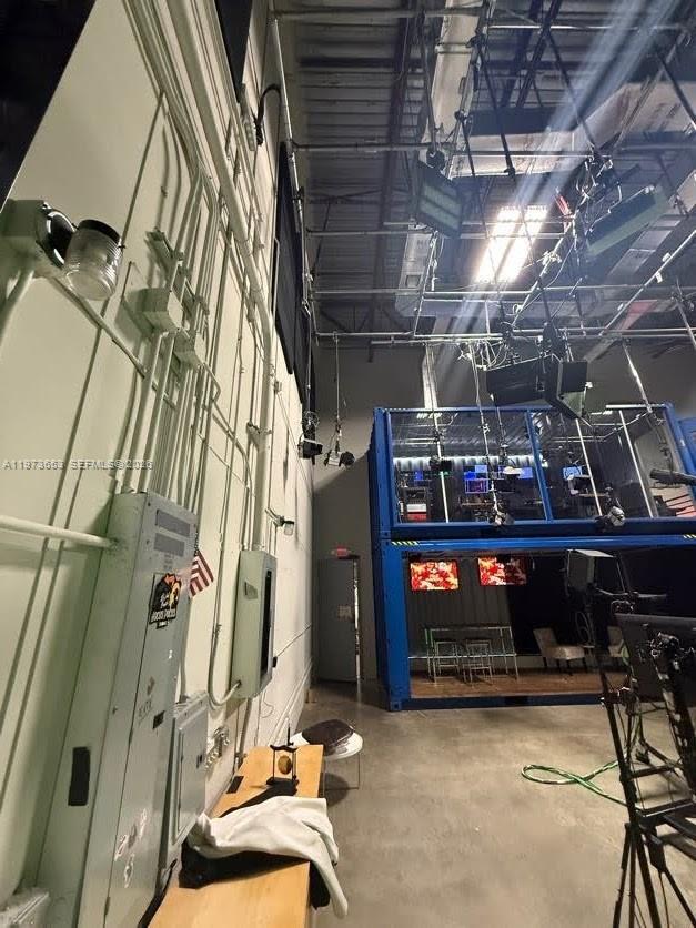   /   sq. ft. $ 2026-02-27 0 foto