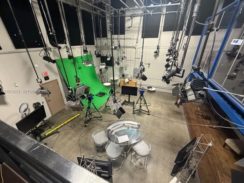   /   sq. ft. $ 2026-02-27 0 foto