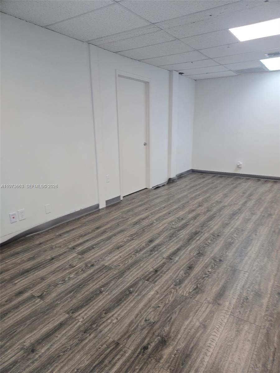   /   кв.футов $ 2026-02-27 0 Фото