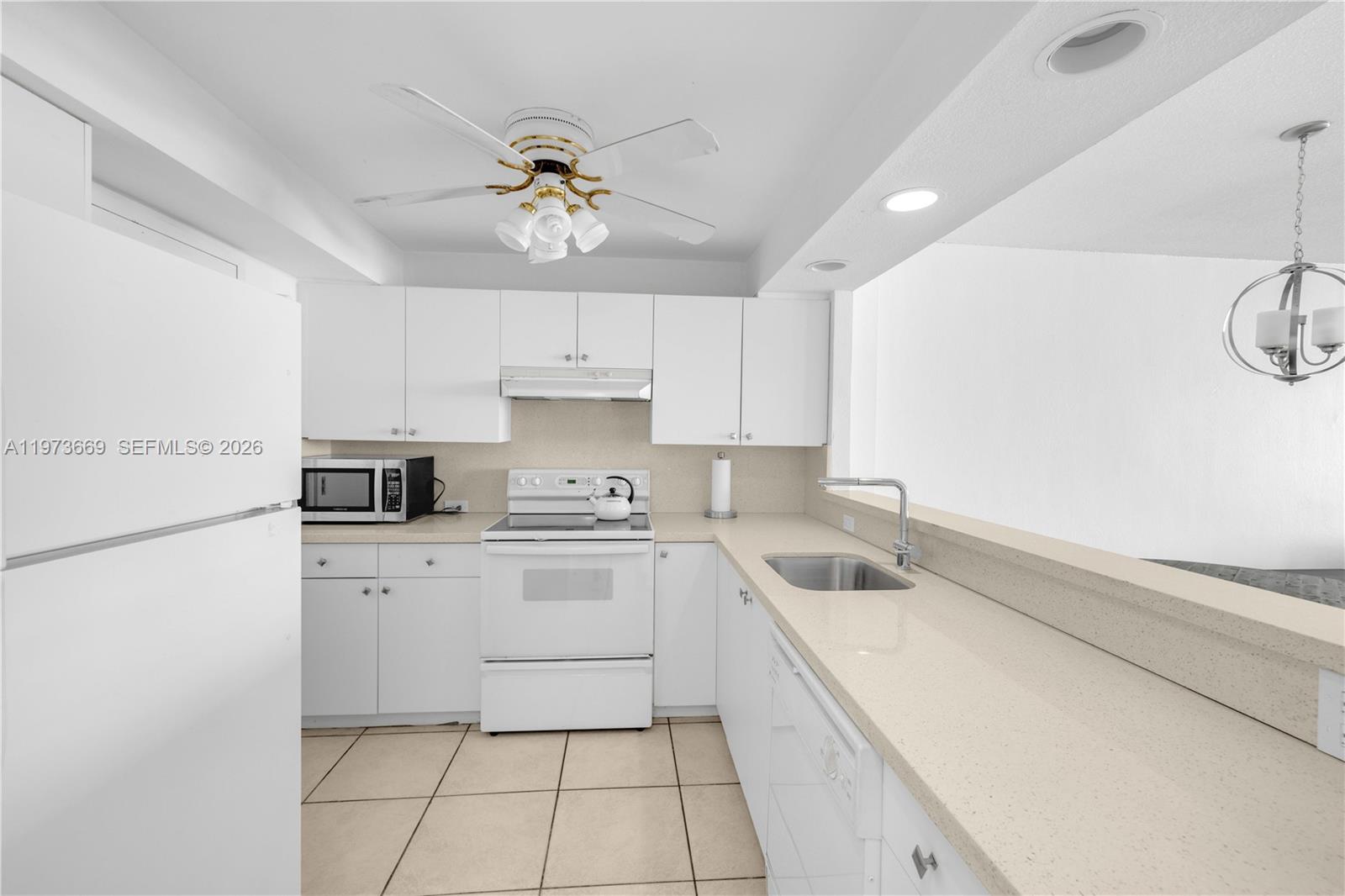 Photo of 3725 Ocean Dr #905, Hollywood, Florida, 33019 -