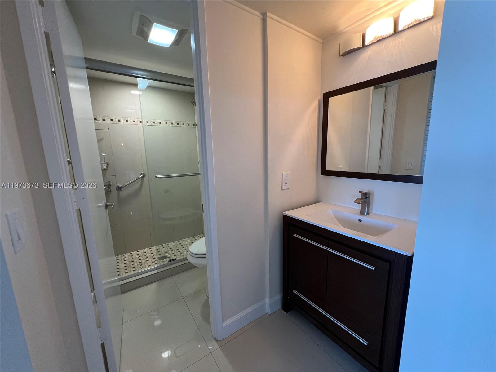 Photo of 3731 Country Club Dr  #1424, Aventura, Florida, 33180 - 