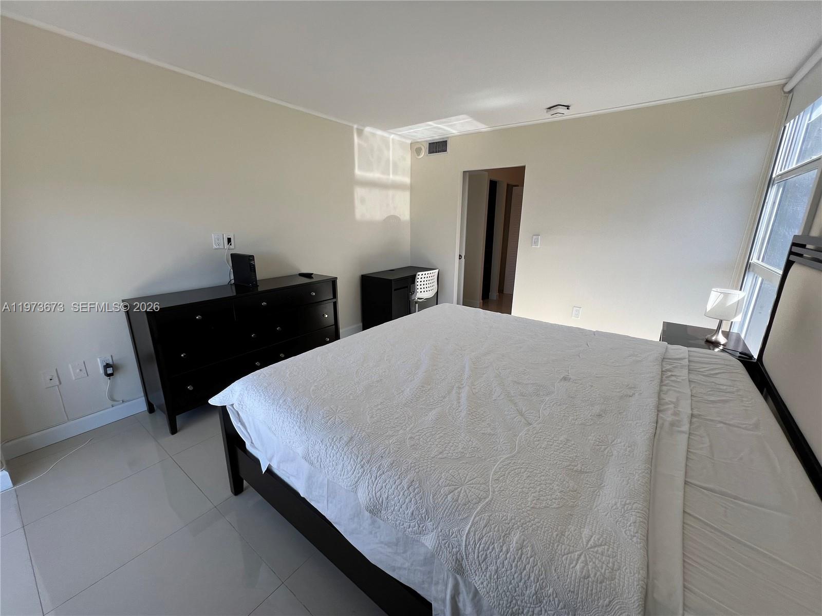 Photo of 3731 Country Club Dr  #1424, Aventura, Florida, 33180 - 