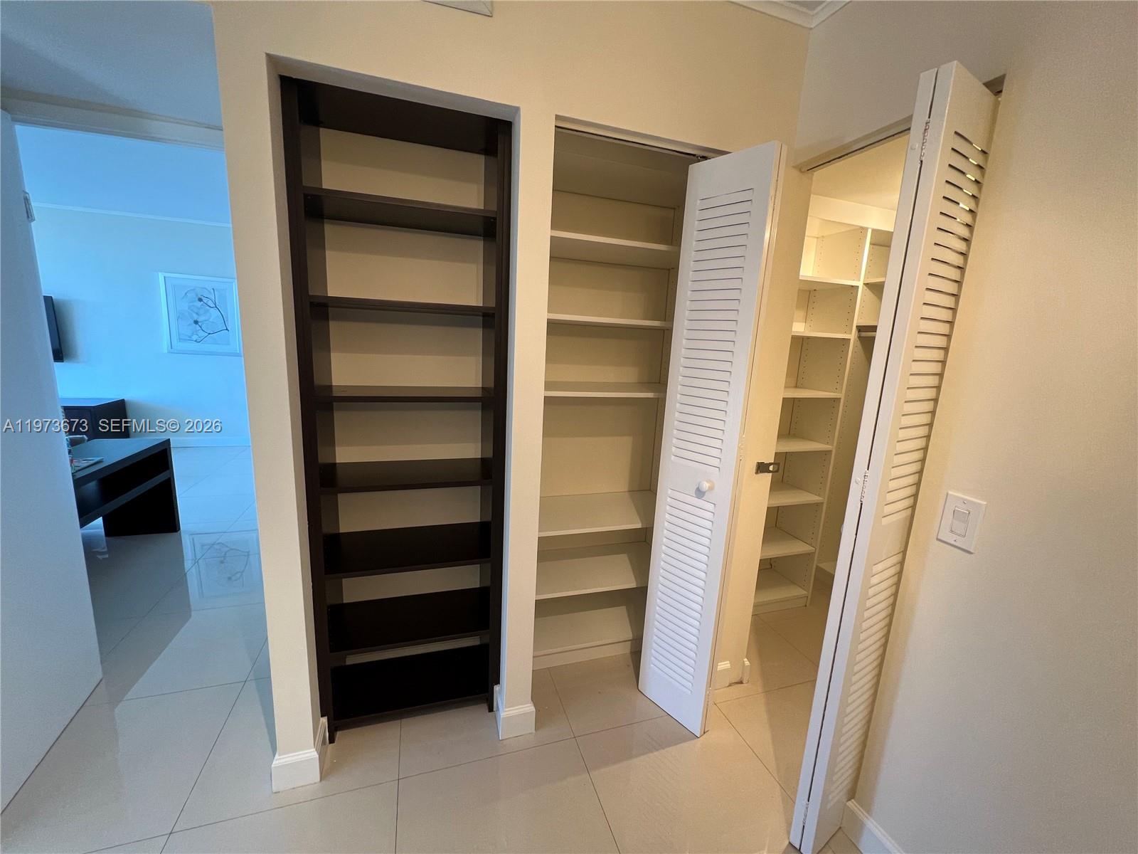 Photo of 3731 Country Club Dr  #1424, Aventura, Florida, 33180 - 