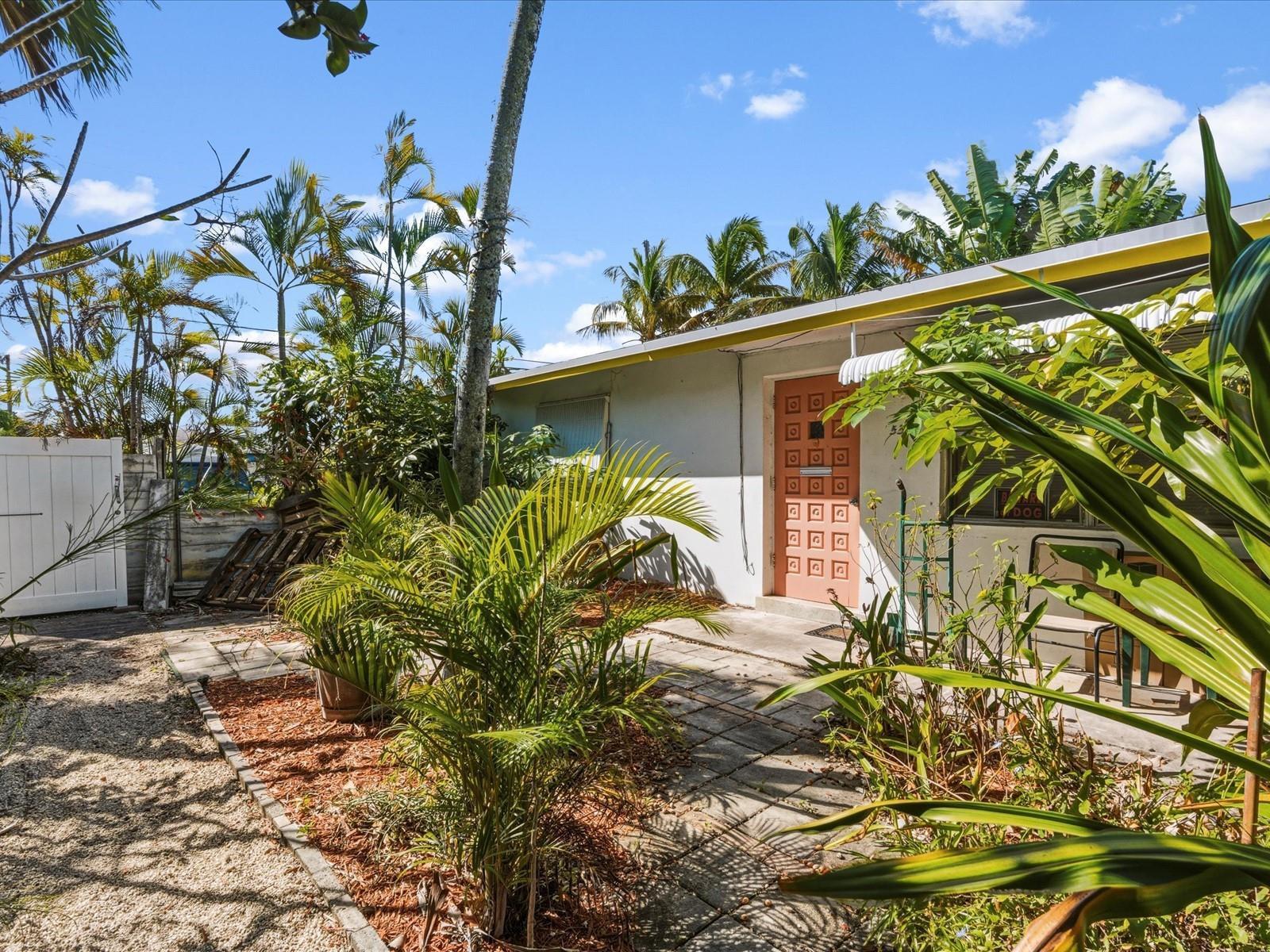   / 0 6930 sq. ft. $ 2026-06-21 0 foto