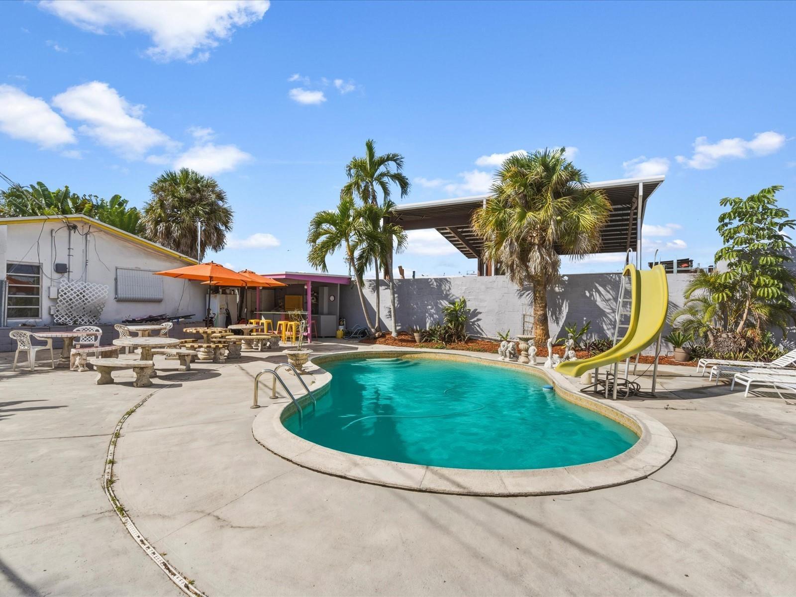   / 0 6930 sq. ft. $ 2026-06-21 0 foto