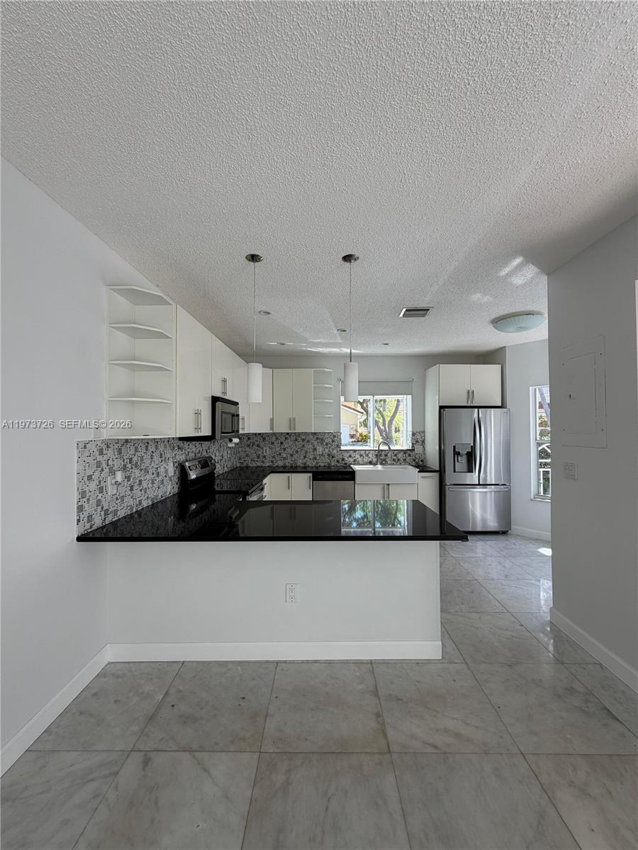 Photo of 1534 Weeping Willow Way  #1534 (1534), Hollywood, Florida, 33019 - 