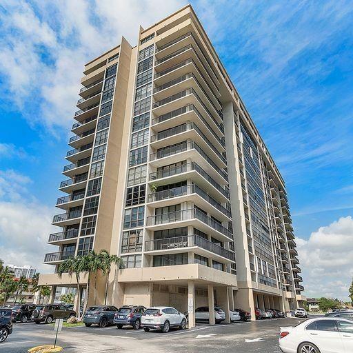 Photo of 2017 Ocean  #Ph6, Hallandale Beach, Florida, 33009 - Photo 13