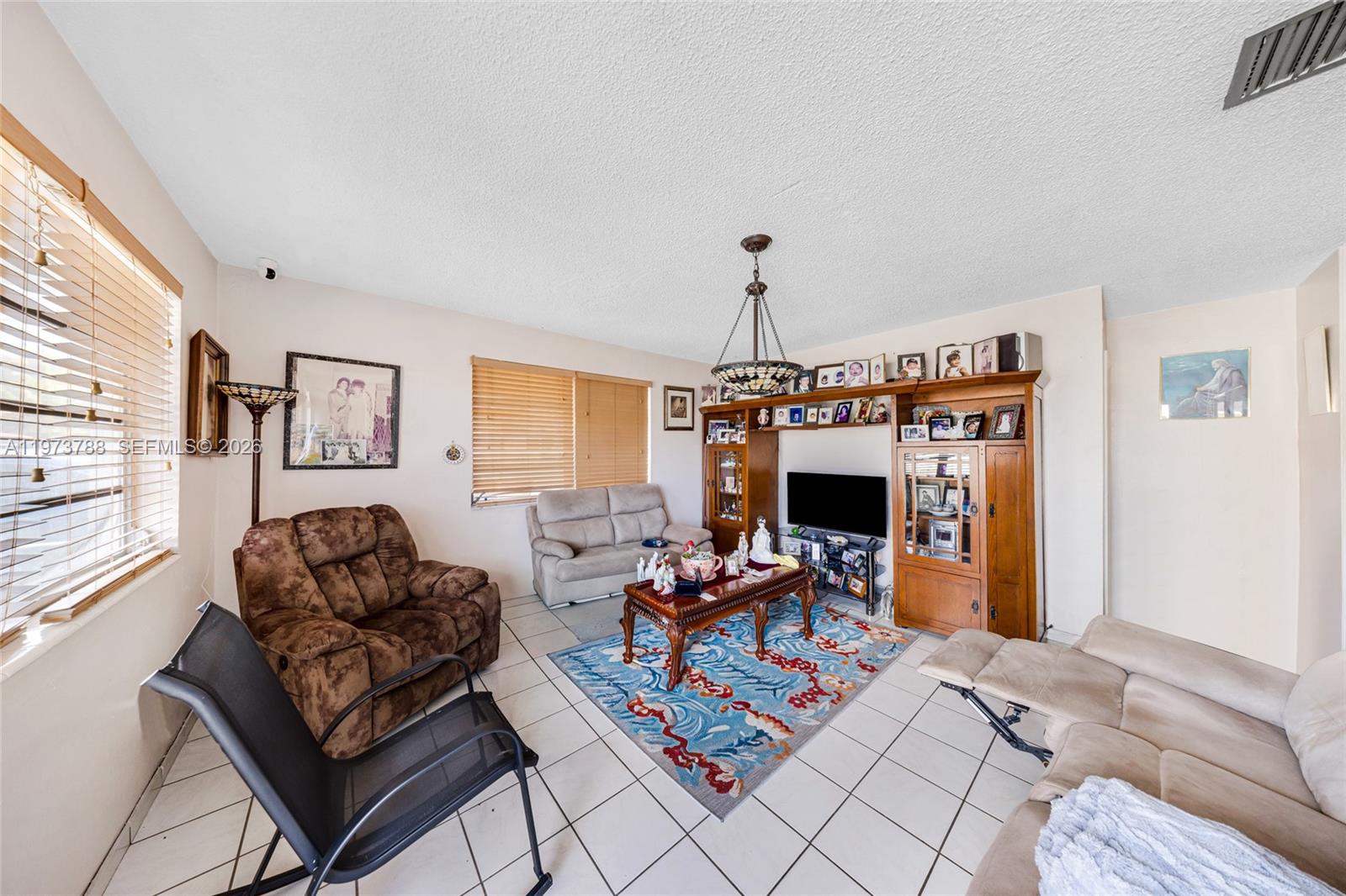 Ver detalles / 1868 sq. ft. $ 2026-02-27 0 foto