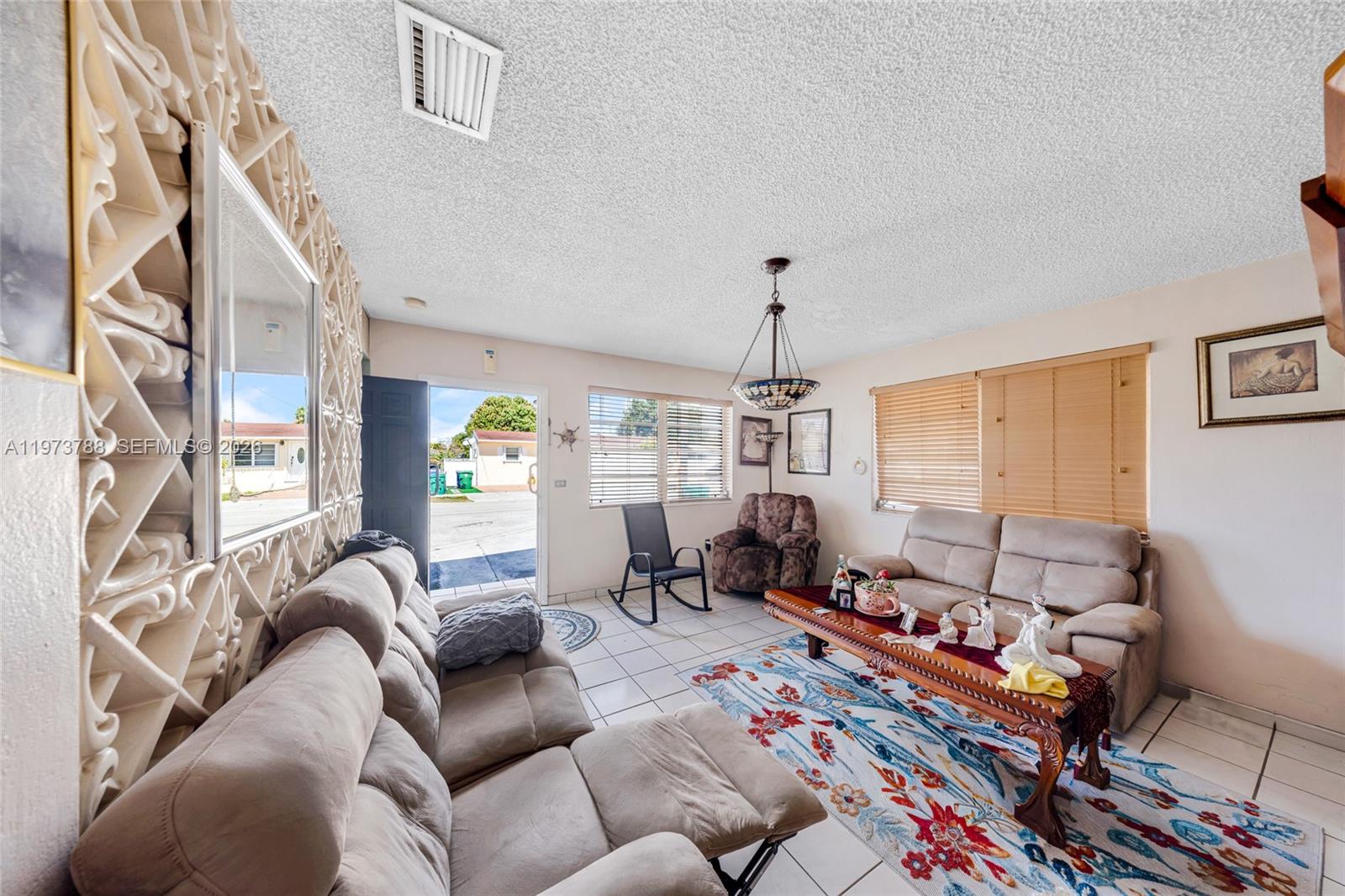 Ver detalles / 1868 sq. ft. $ 2026-02-27 0 foto