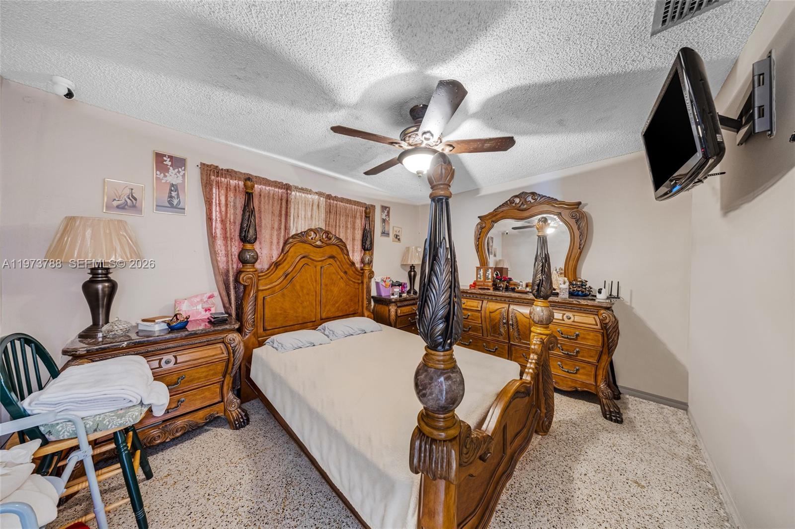 Ver detalles / 1868 sq. ft. $ 2026-02-27 0 foto