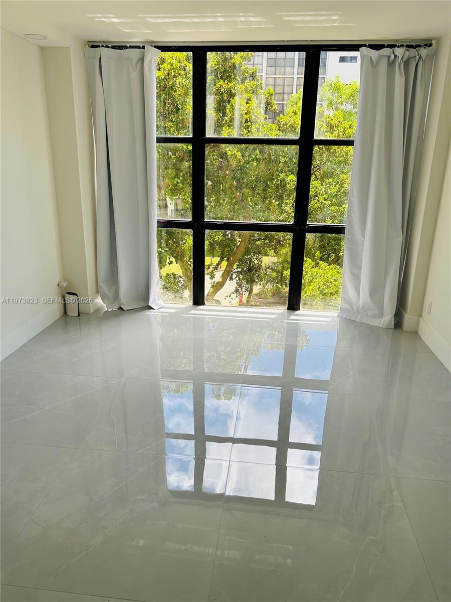 Photo of 17021 N Bay Rd  #427, Sunny Isles Beach, Florida, 33160 - 