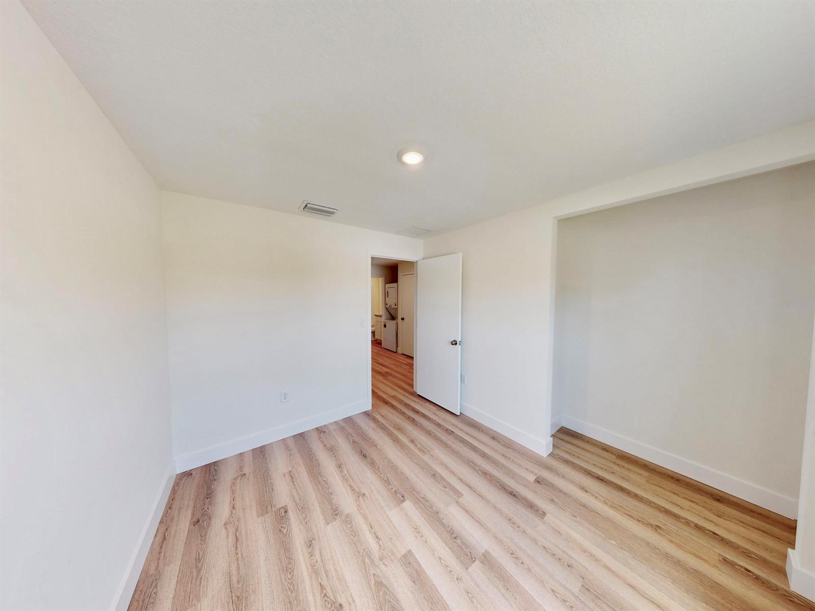   / 4 2126 sq. ft. $ 2026-06-09 0 foto