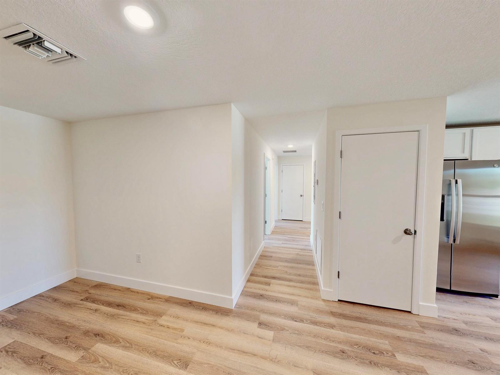   / 4 2126 sq. ft. $ 2026-06-09 0 foto