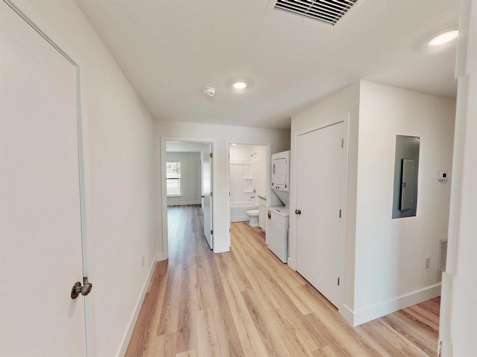   / 4 2126 sq. ft. $ 2026-06-09 0 foto
