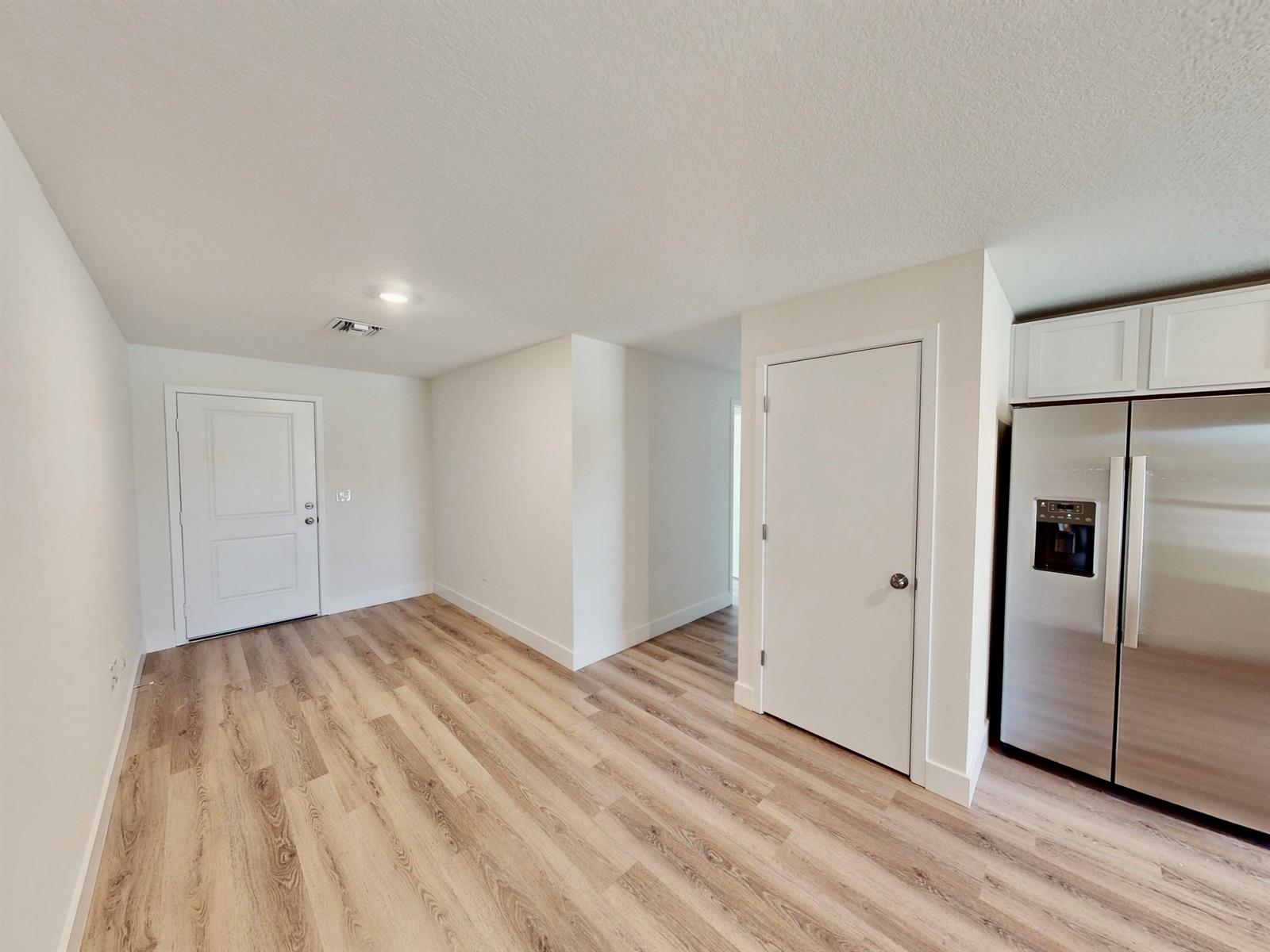   / 4 2126 sq. ft. $ 2026-06-09 0 foto