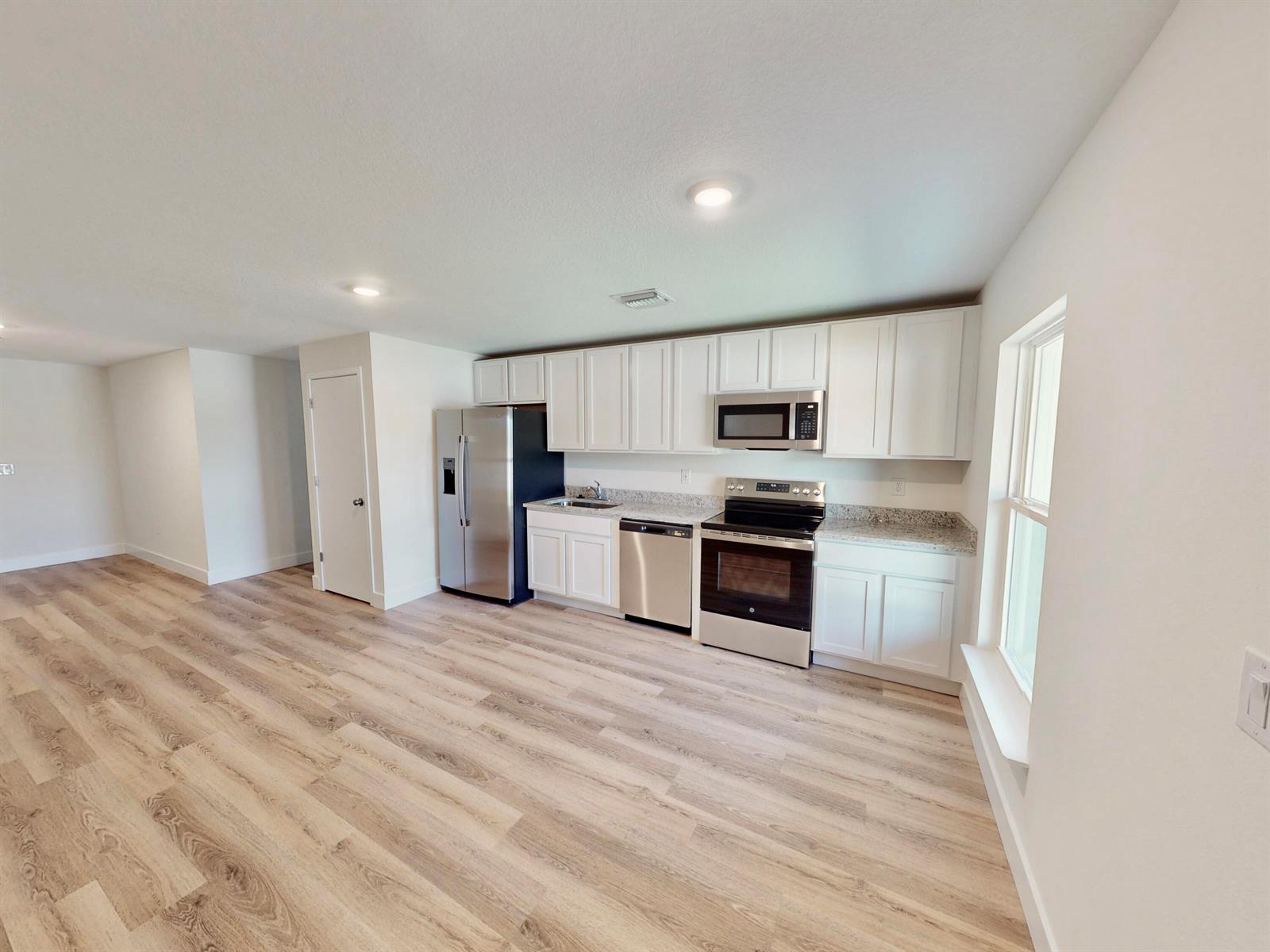   / 4 2126 sq. ft. $ 2026-06-09 0 foto