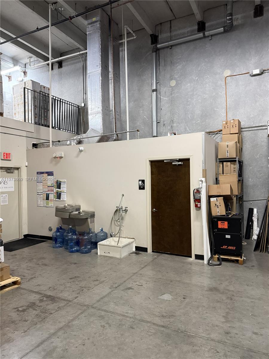 Ver detalles 21 / sq. ft. $ 2026-02-28 0 foto