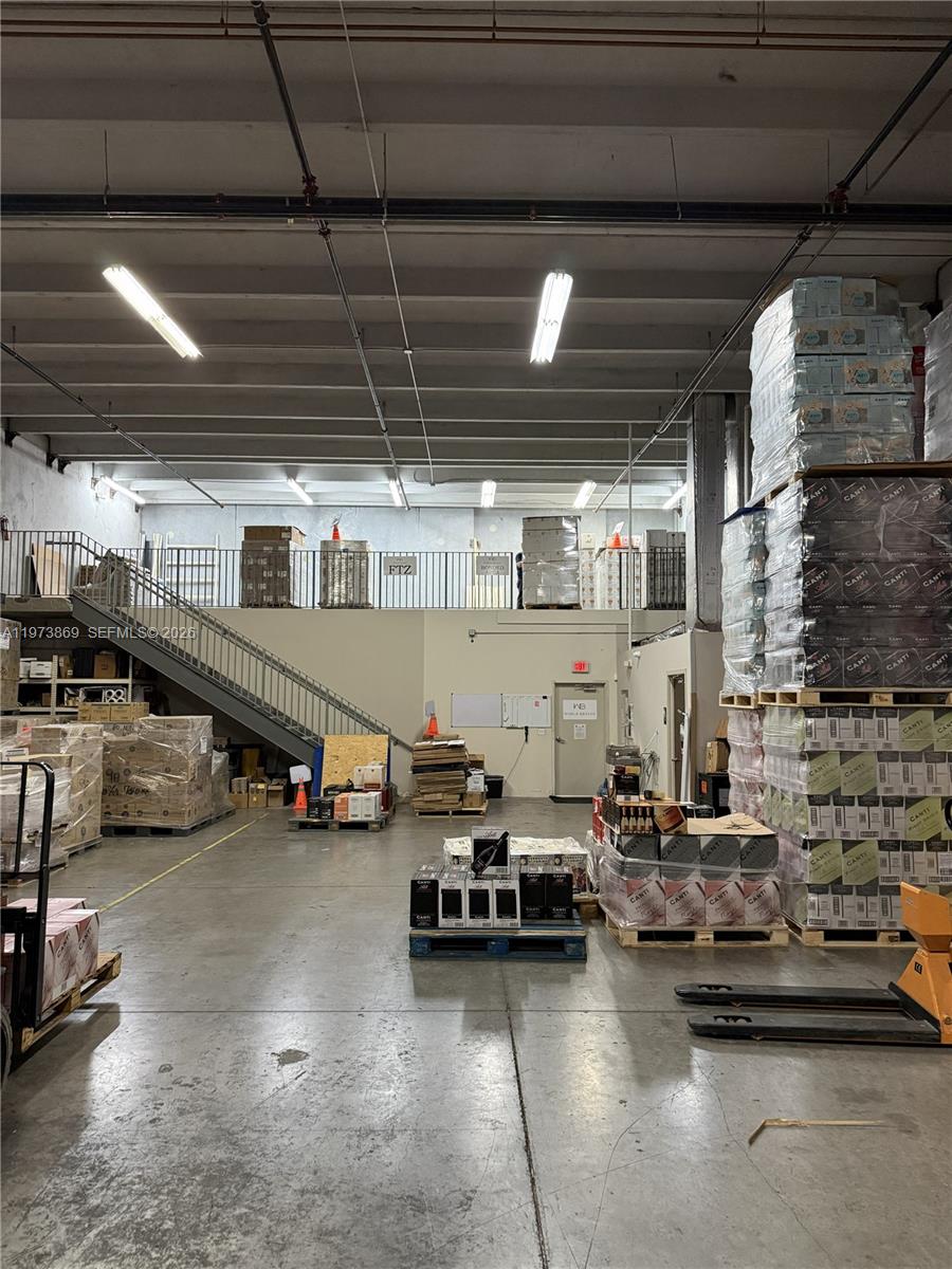 Ver detalles 21 / sq. ft. $ 2026-02-28 0 foto